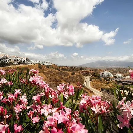 Apartment 103 - Luxurious 3 Bed Duplex Penthouse With Stunning Mountain Views *