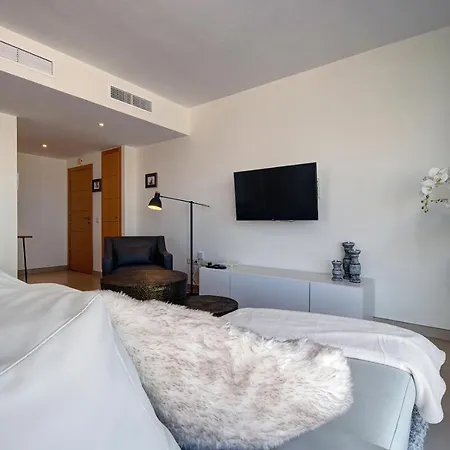 103 - Luxurious 3 Bed Duplex Penthouse With Stunning Mountain Views Mijas