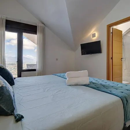 Apartment 103 - Luxurious 3 Bed Duplex Penthouse With Stunning Mountain Views