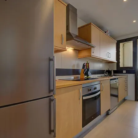 103 - Luxurious 3 Bed Duplex Penthouse With Stunning Mountain Views